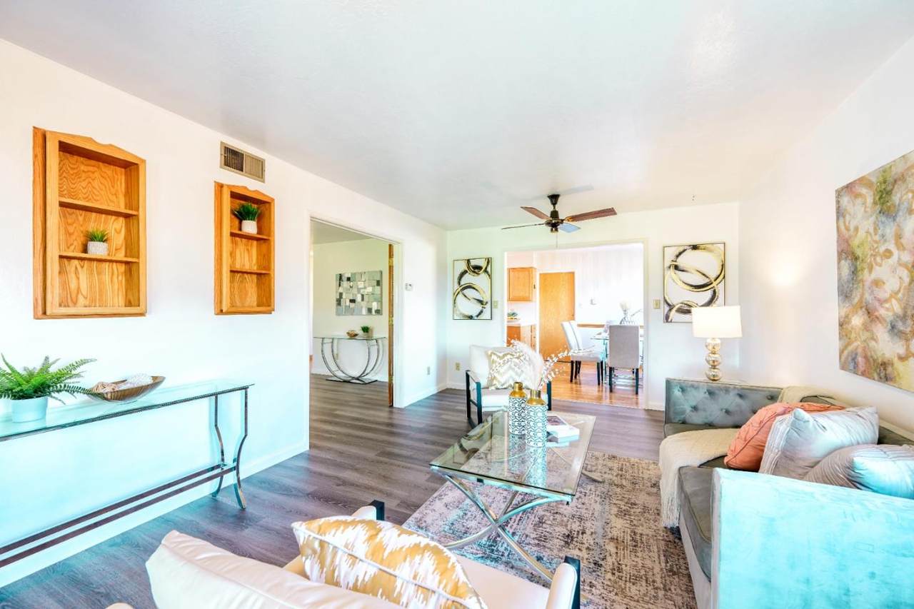 4301 Hillview Dr - Photo 1