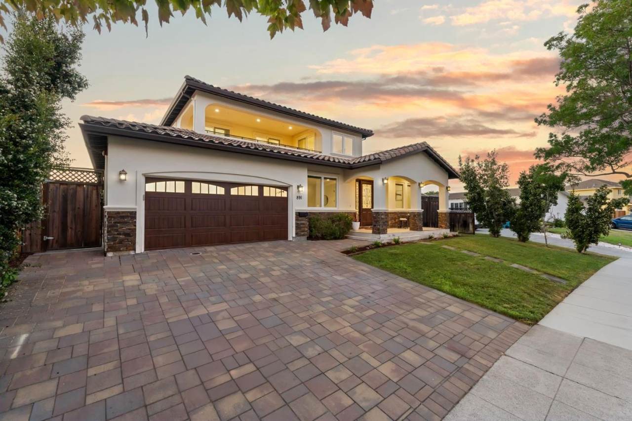 891 Estates Dr - Photo 1