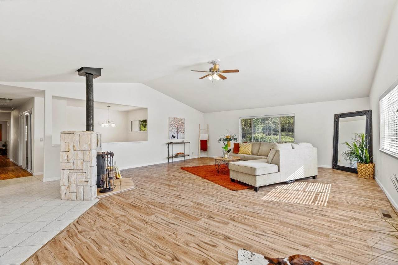 6595 Frankie Ln - Photo 1