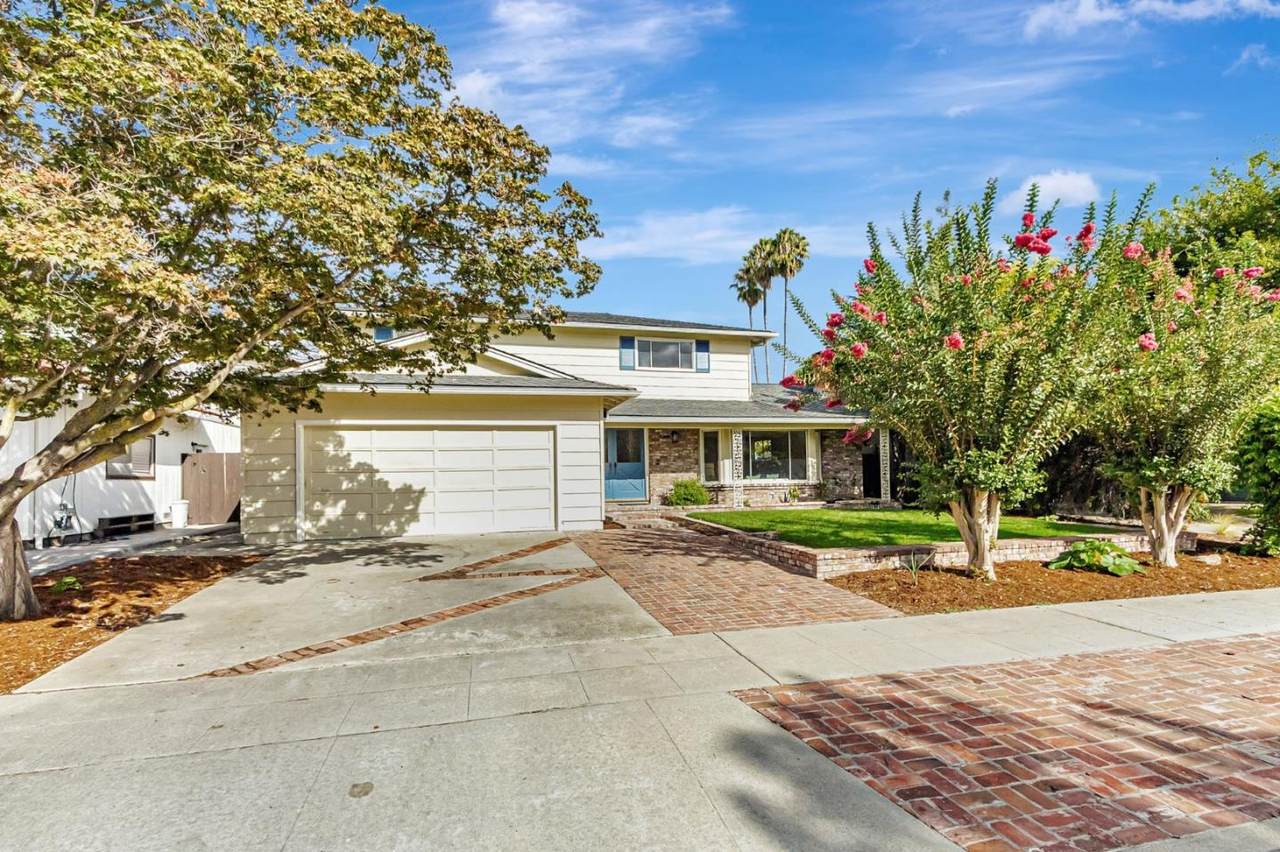 1831 Frobisher Way - Photo 1