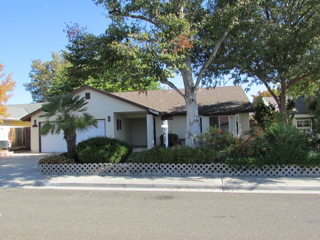 1716 Wade Dr - Photo 1