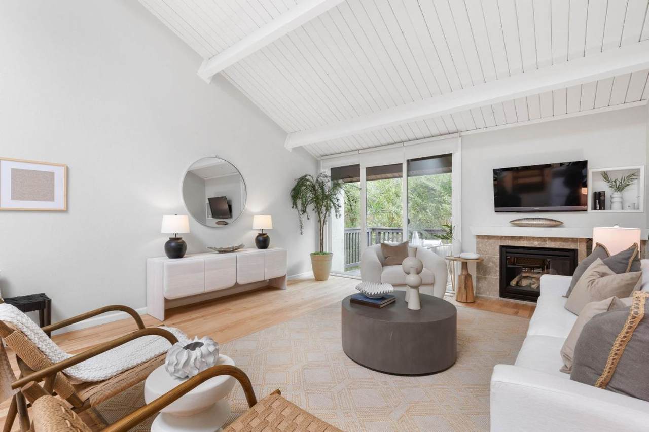 2371 Ticonderoga Dr - Photo 1