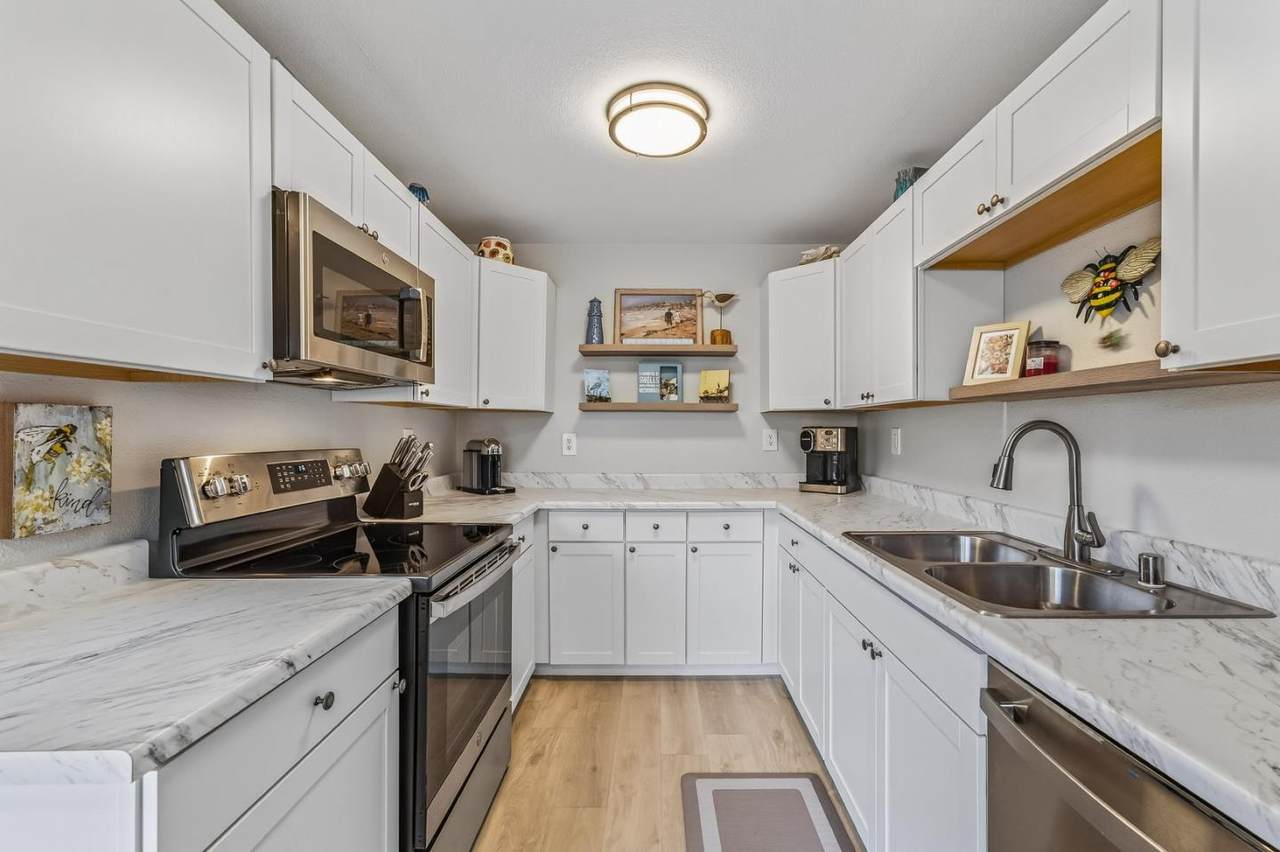 300 Glenwood Cir 159 - Photo 1