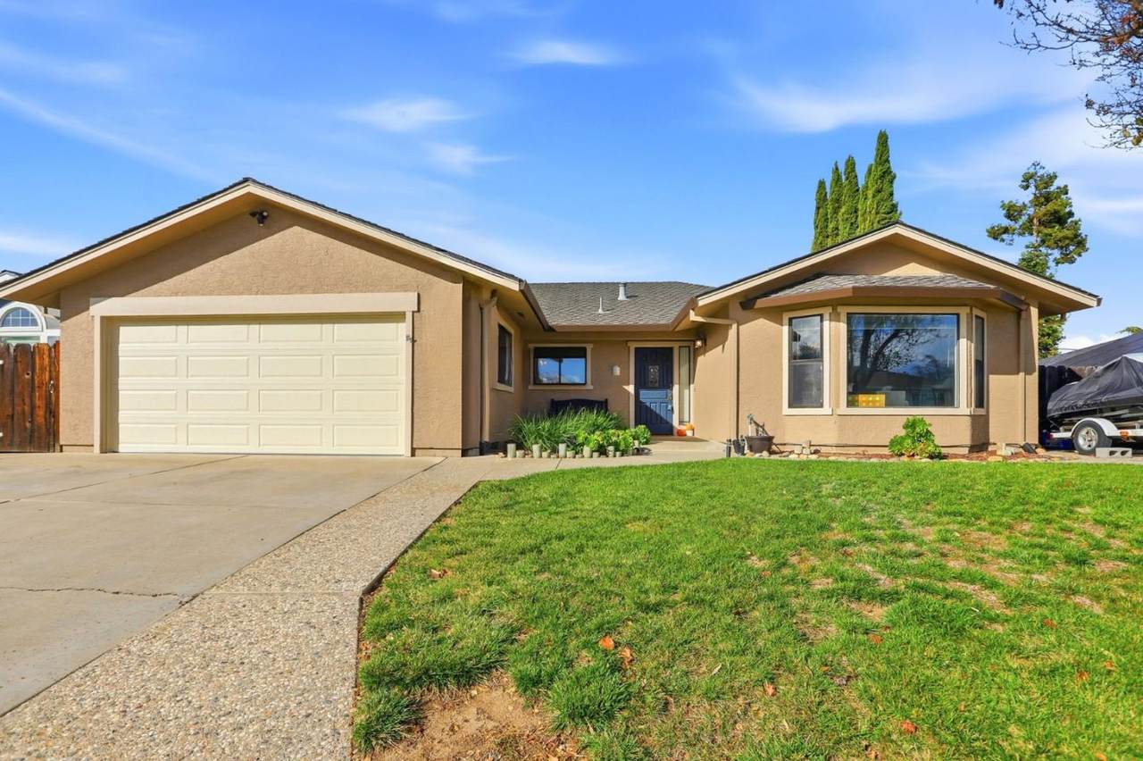 1090 Nez Perce Dr - Photo 1