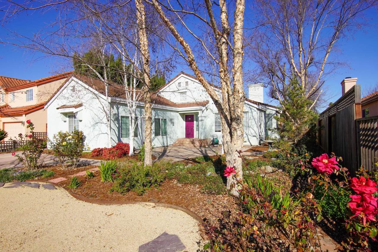 530 Chardonnay Way - Photo 1