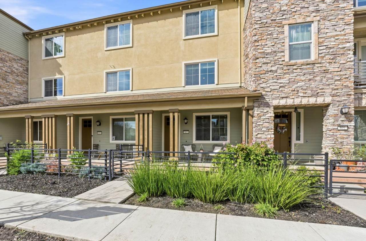 815 Blue Opal Dr - Photo 1