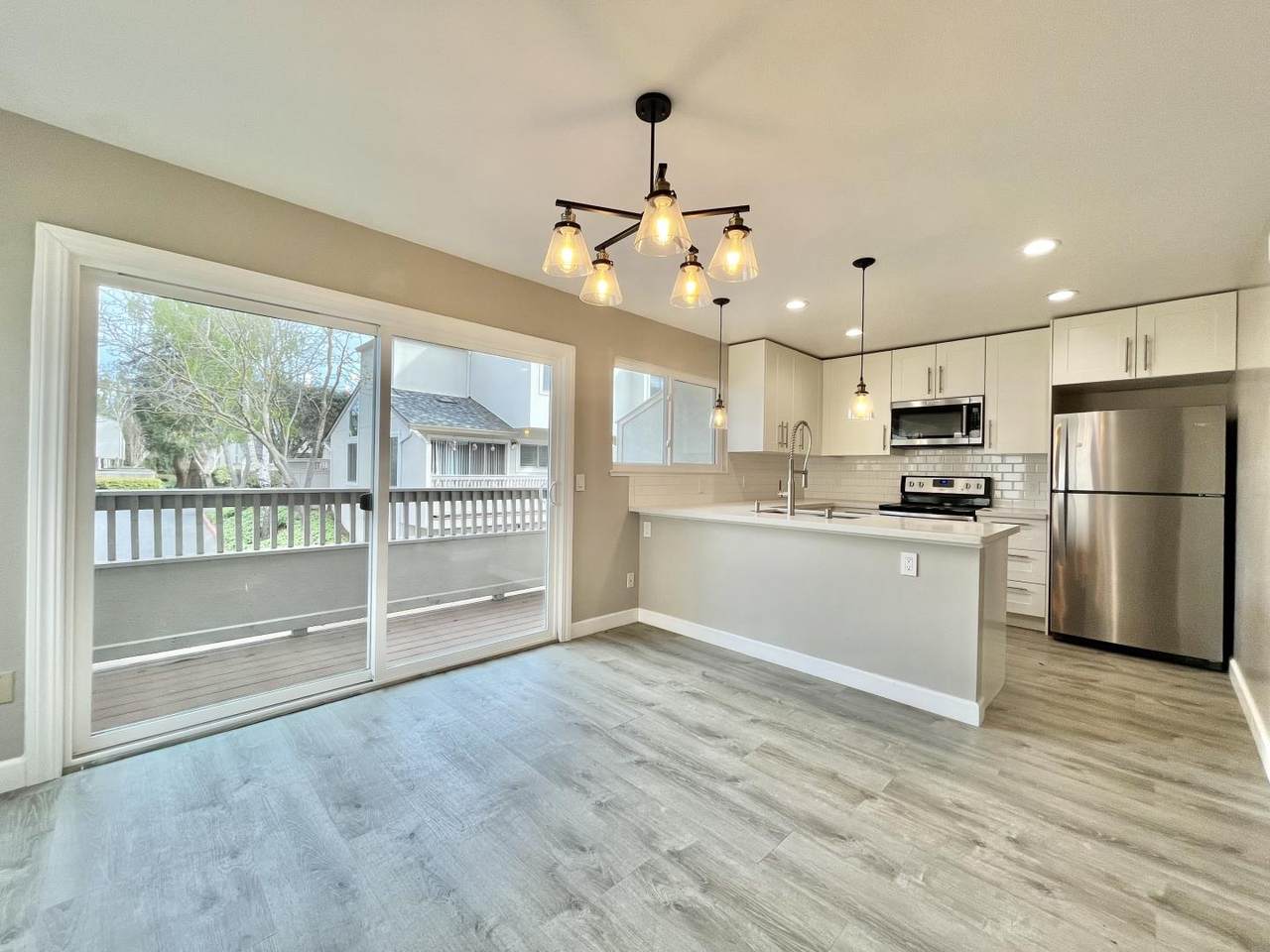 618 Fair Oaks Ave - Photo 1