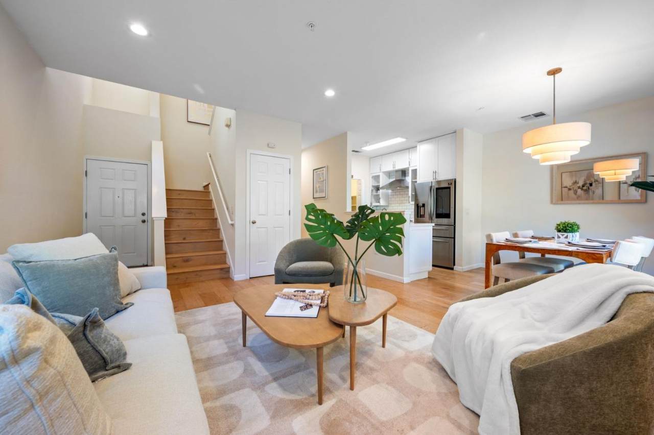 703 Star Jasmine Ct - Photo 1