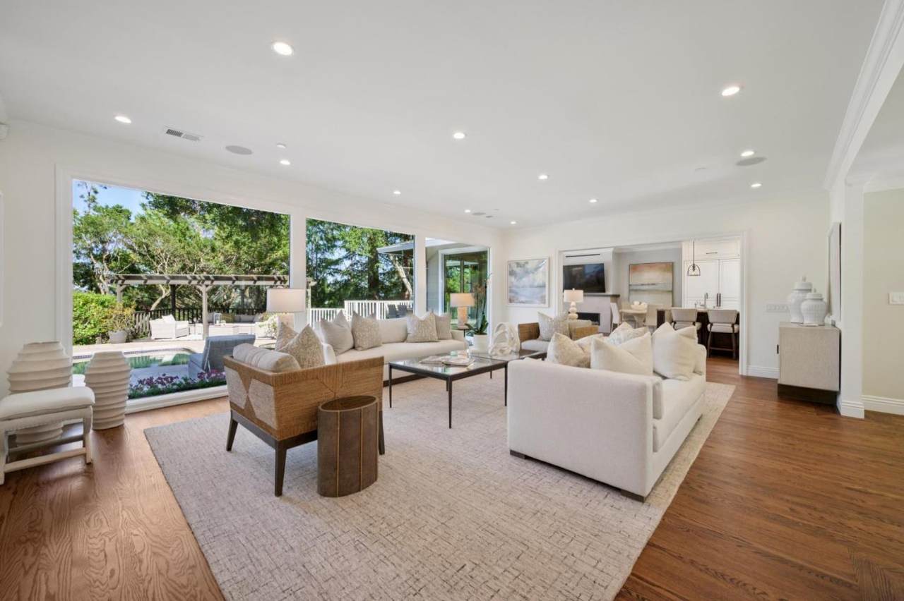 520 Darrell Rd - Photo 1