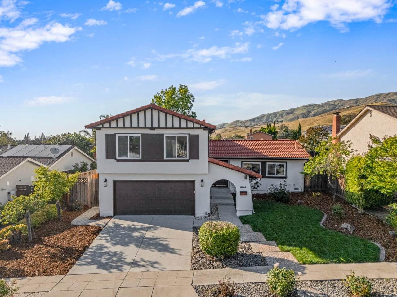 2115 Pedro Ave - Photo 1