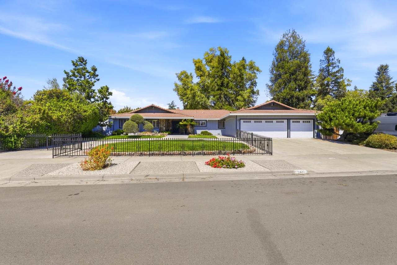 1427 Glen Ellen Way - Photo 1