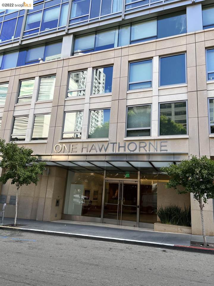 1 Hawthorne St #4F - Photo 1