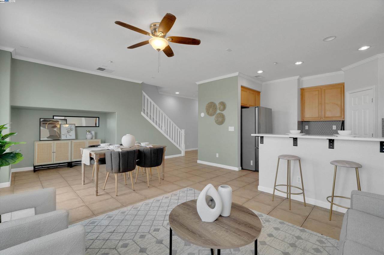 295 Washington Dr - Photo 1