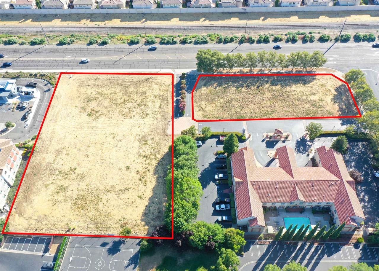 0000 Brentwood Blvd - Photo 1