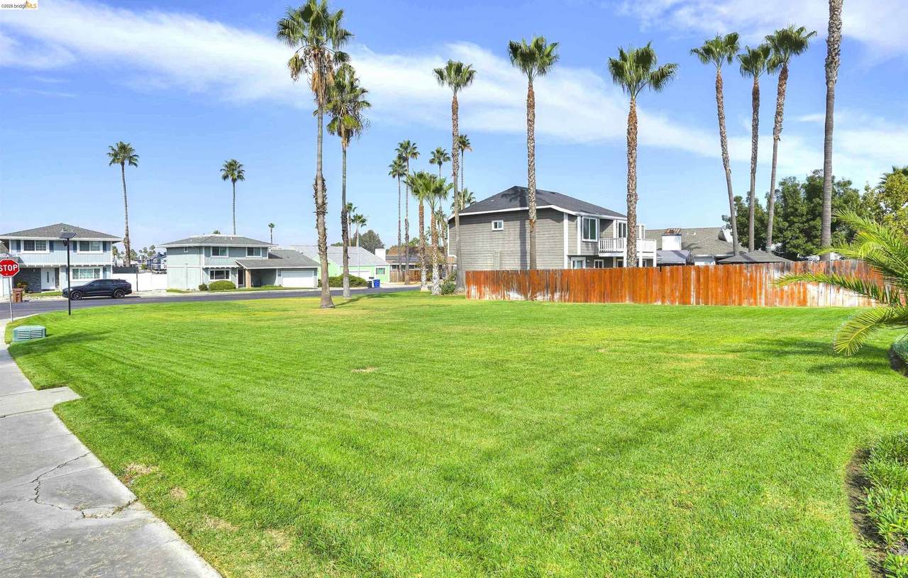 1609 Willow Lake Rd - Photo 1