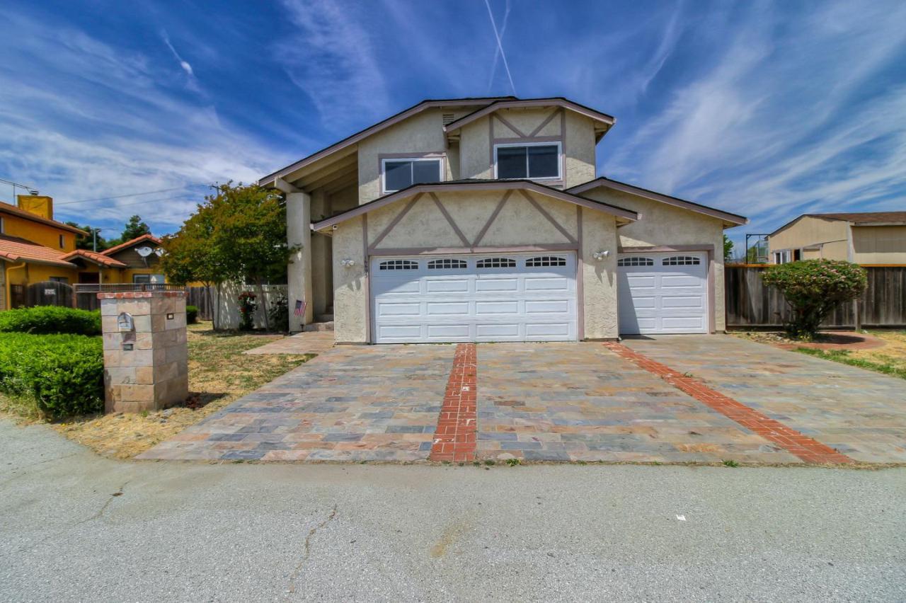 16695 San Benito Dr - Photo 1