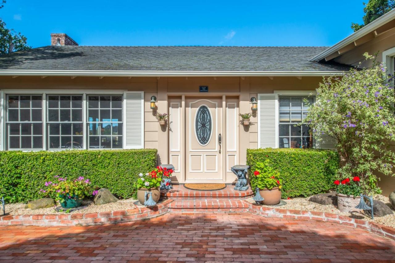 26222 Dolores St - Photo 1