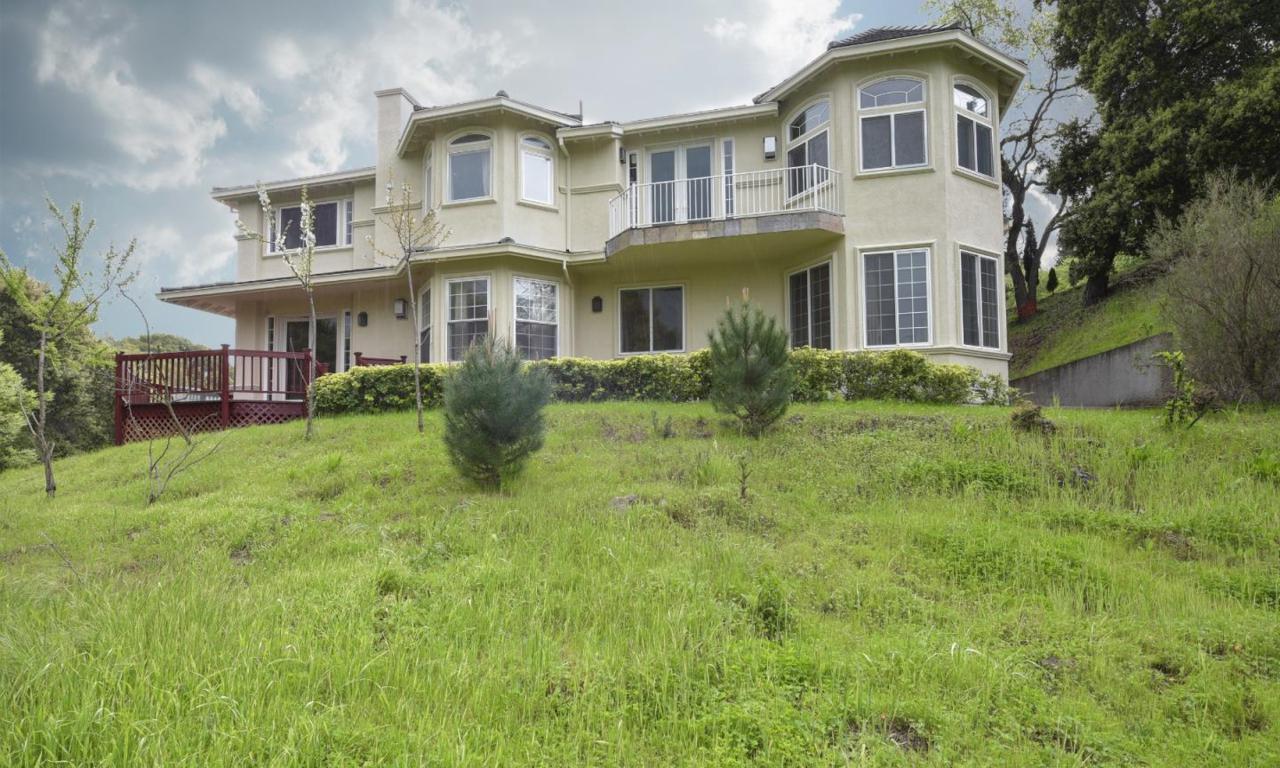 27400 Elena Rd - Photo 1