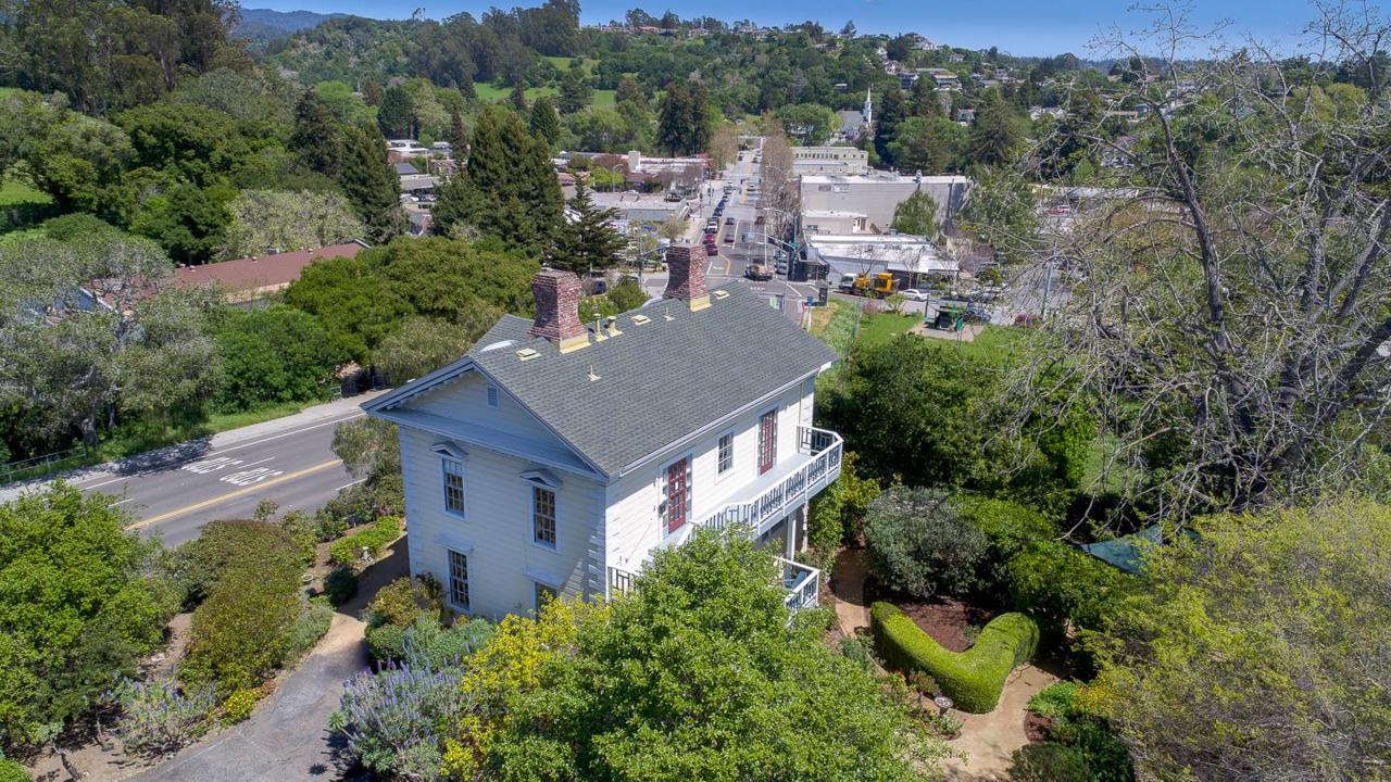 4500 Soquel Dr - Photo 1