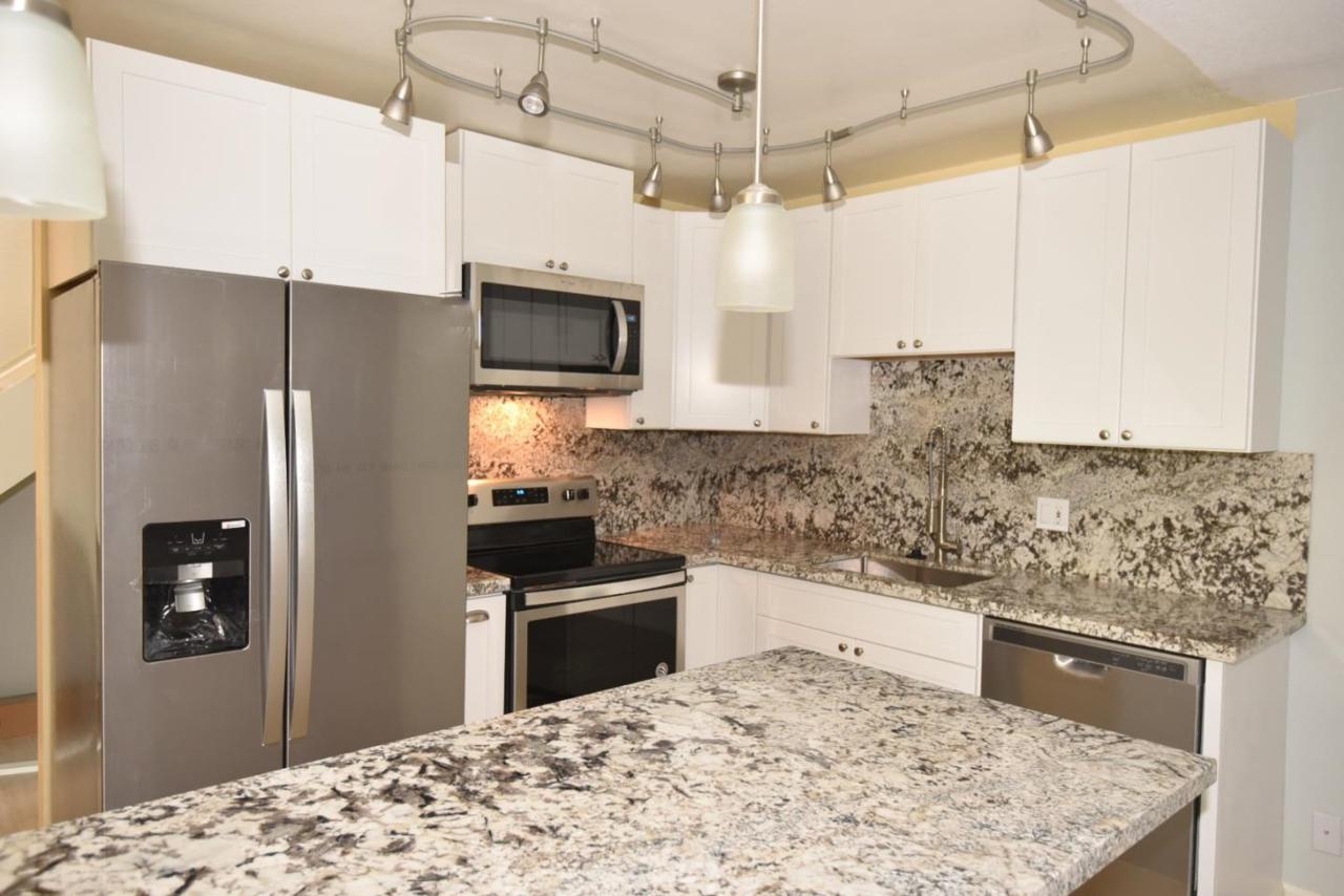 410 Auburn Way 30 - Photo 1