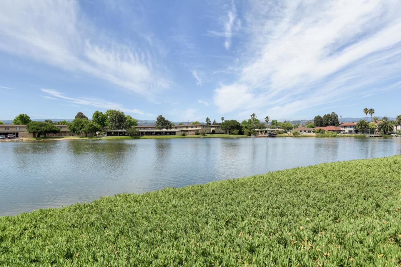 2111 Vista Del Mar - Photo 1