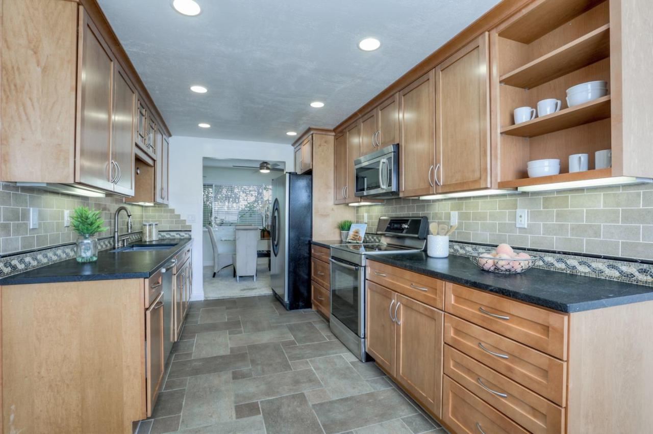 5662 Sunflower Ln - Photo 1