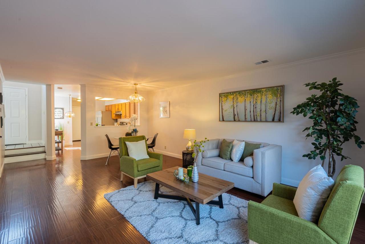 17166 Creekside Cir - Photo 1