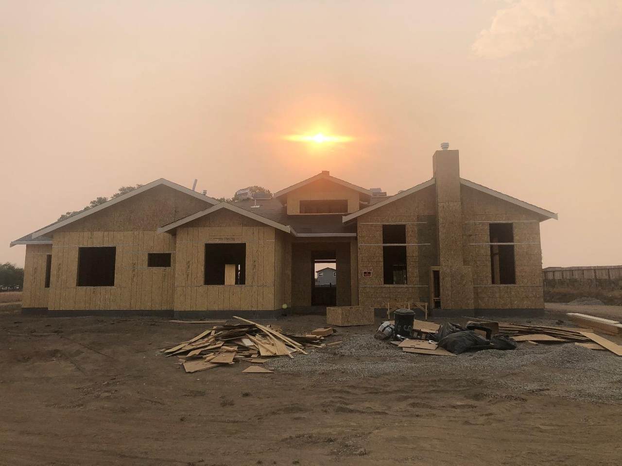 185 Rosebud Ln - Photo 1