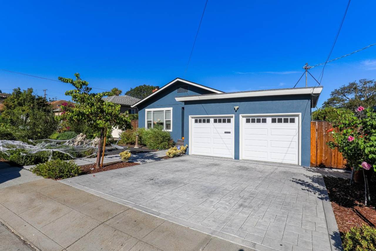 606 31st Ave - Photo 1
