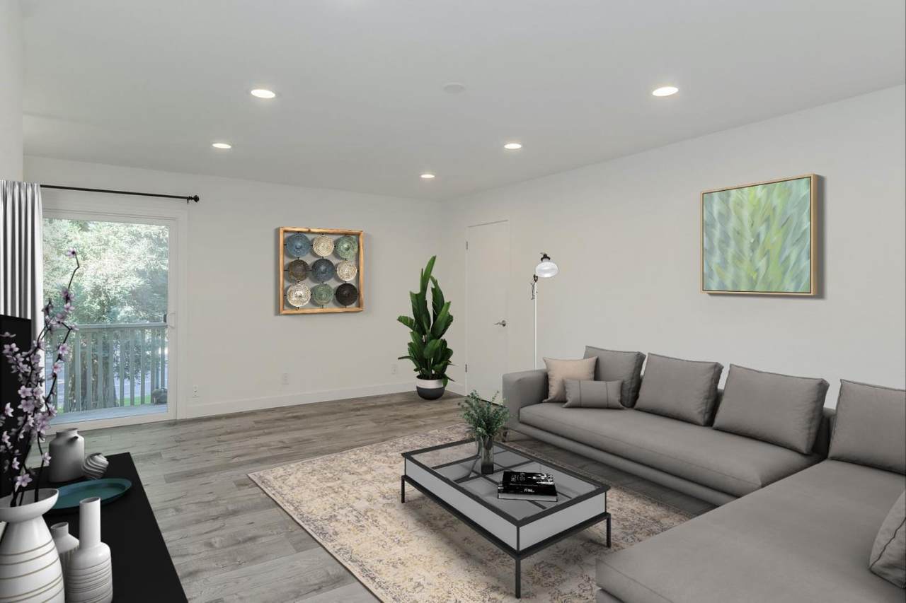 280 Easy St 302 - Photo 1