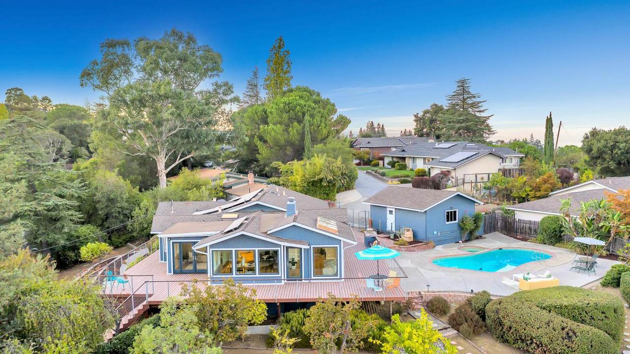 21270 Glenmont Dr - Photo 1