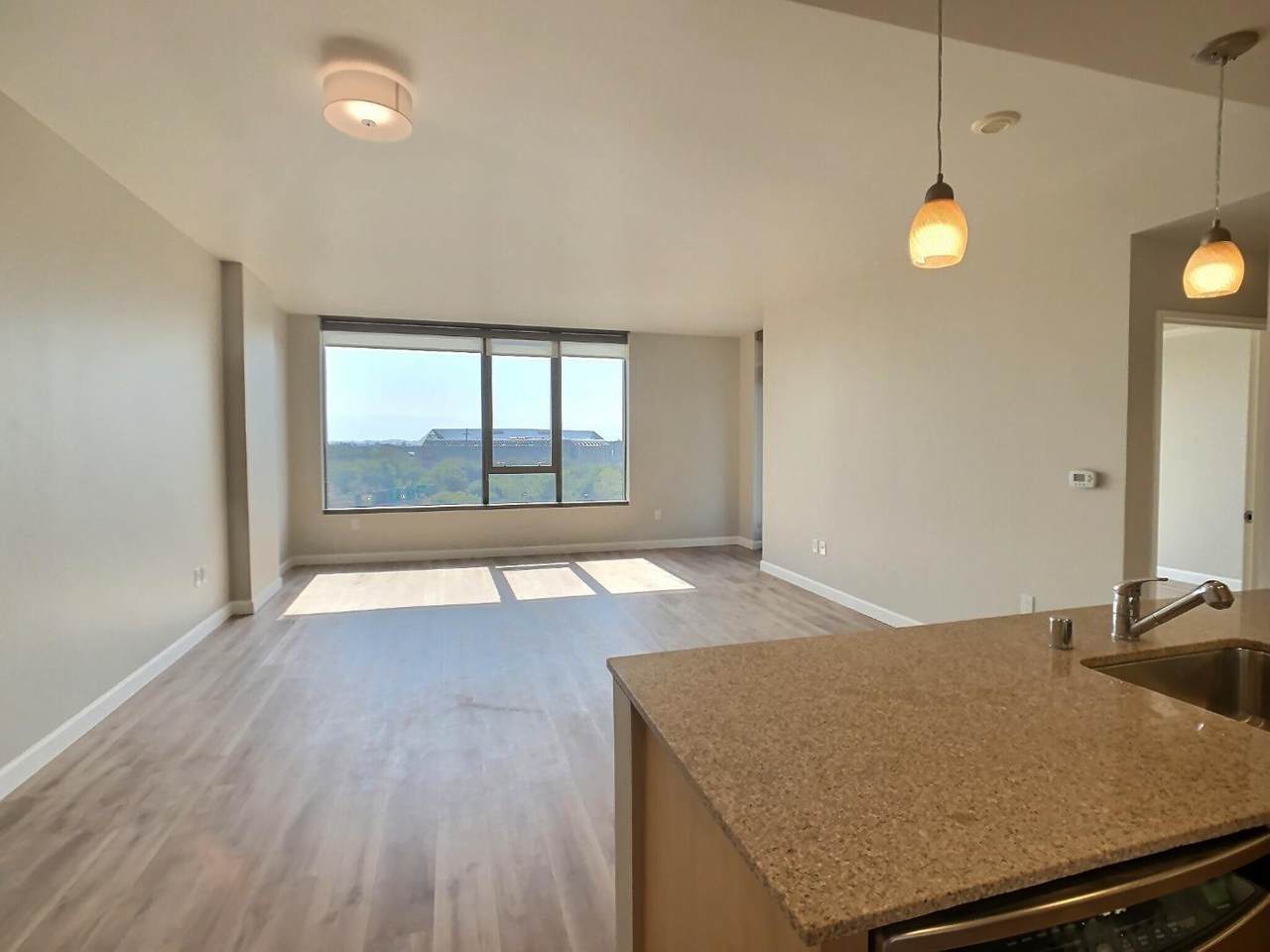 38 Almaden Blvd 909 - Photo 1