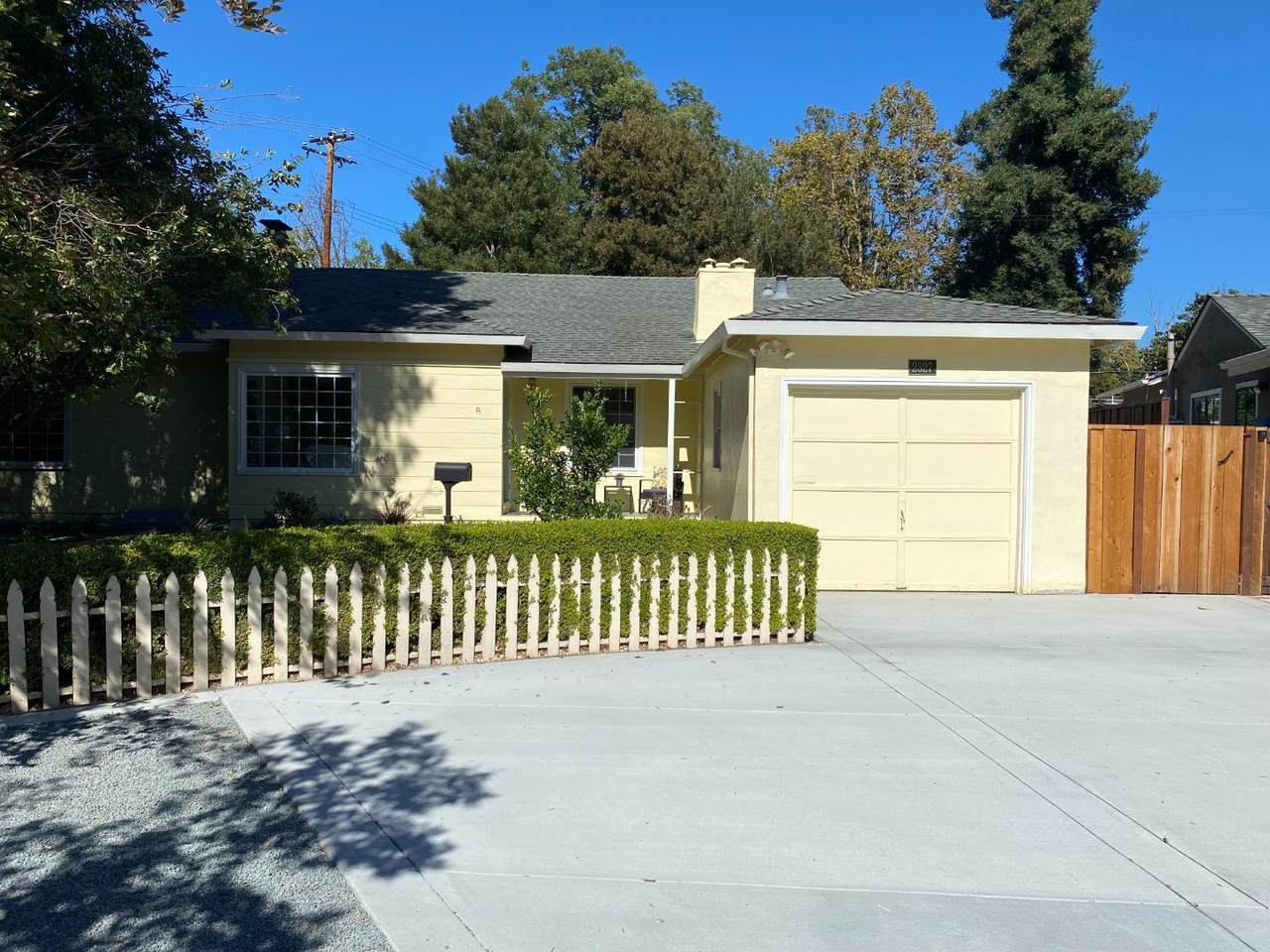 2327 Saint Francis Dr - Photo 1