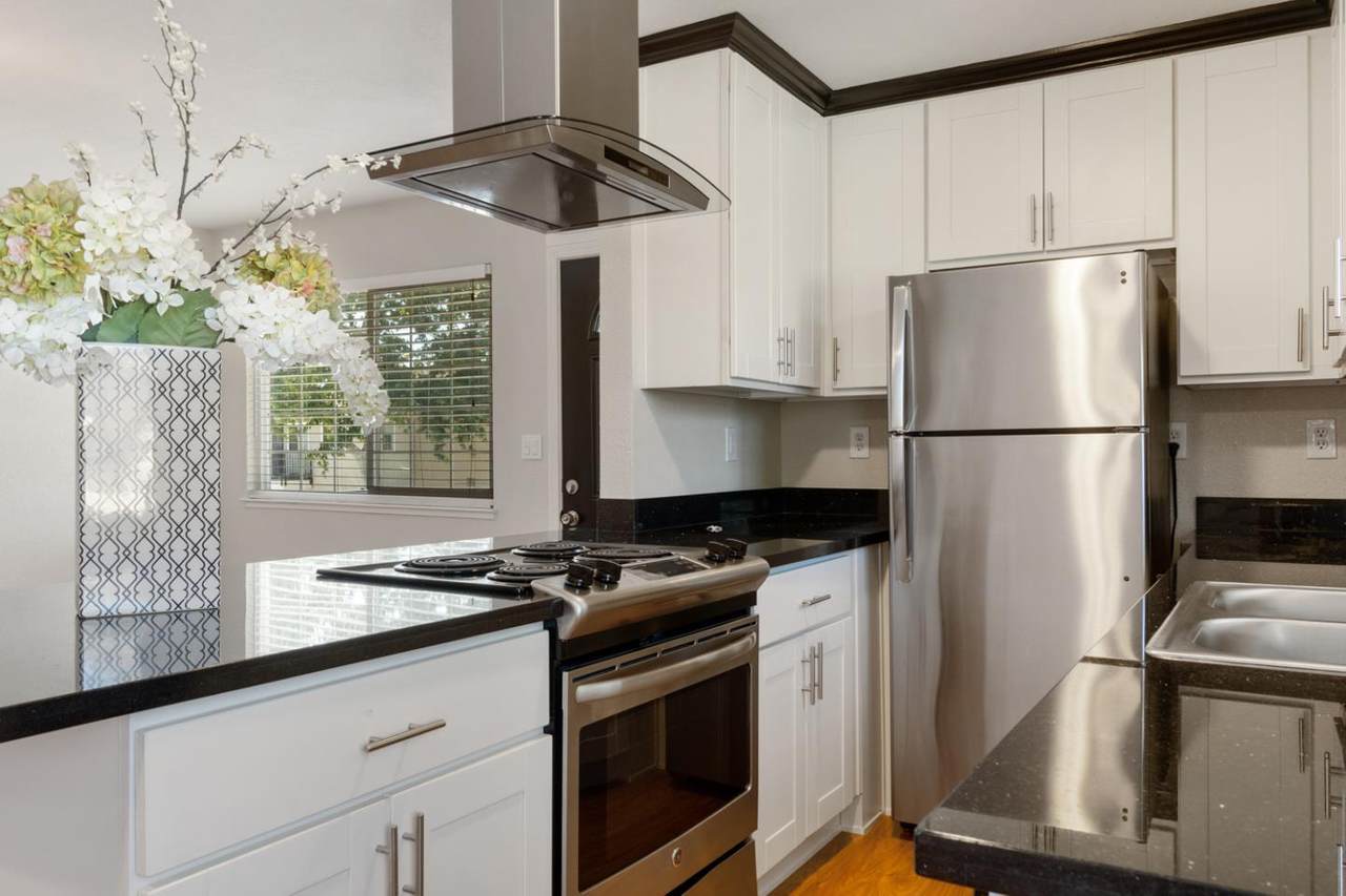 788 Delaware Ave 4 - Photo 1