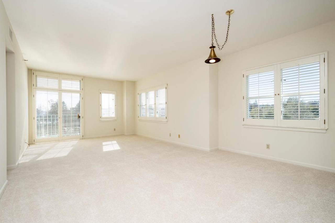 1 Baldwin Ave 516 - Photo 1