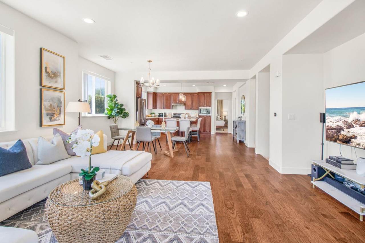 15600 Santorini Ln - Photo 1