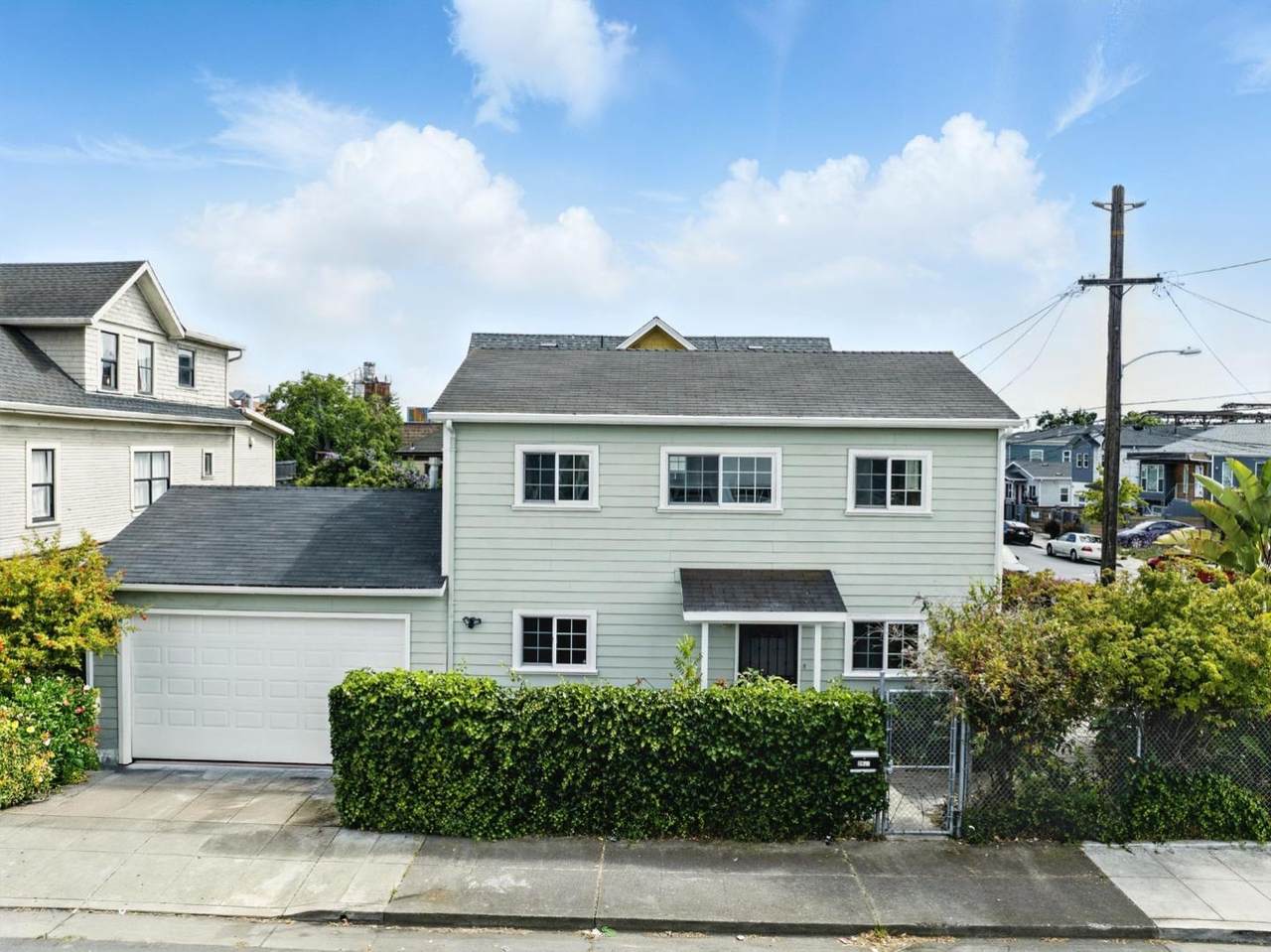 2930 Magnolia St - Photo 1