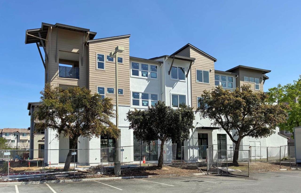 17050 Depot St - Photo 1