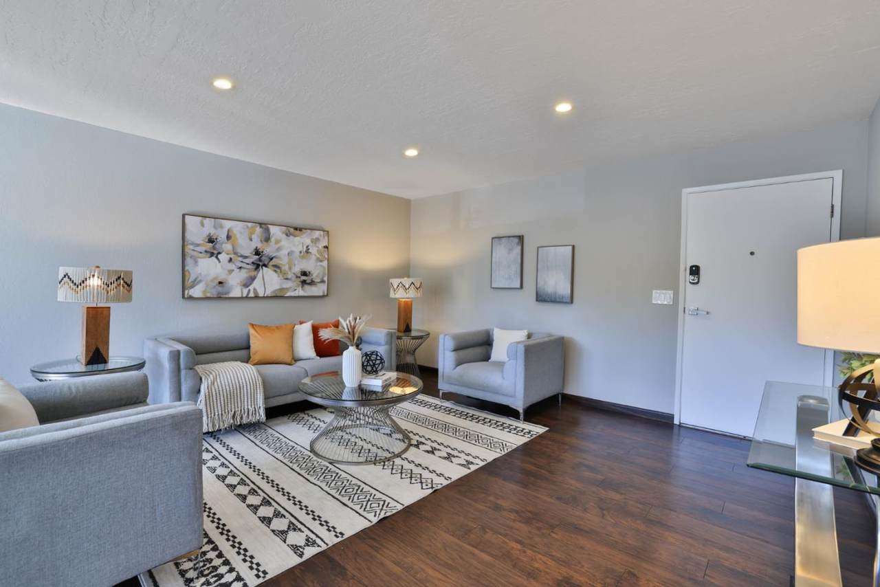 1458 Hudson St 116 - Photo 1