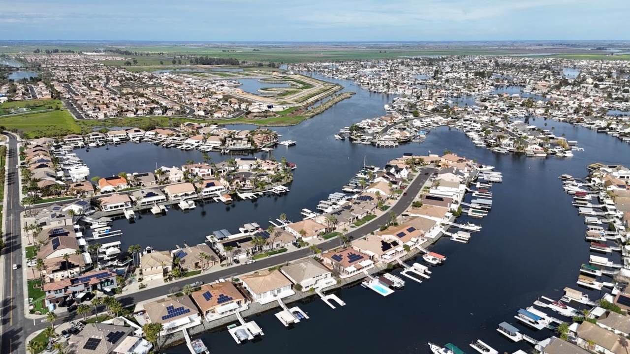 3916 Lighthouse Pl - Photo 1