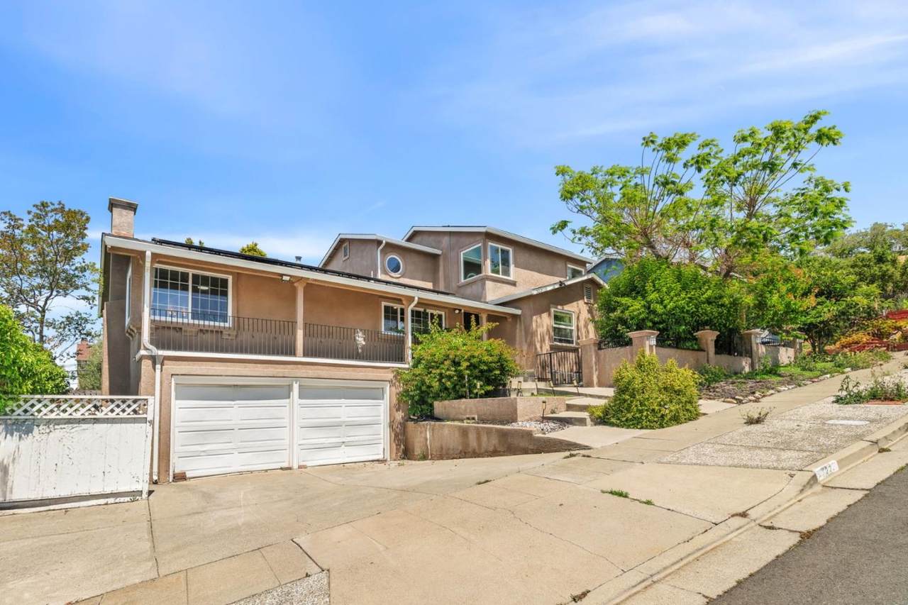 722 Gleneagle Ave - Photo 1