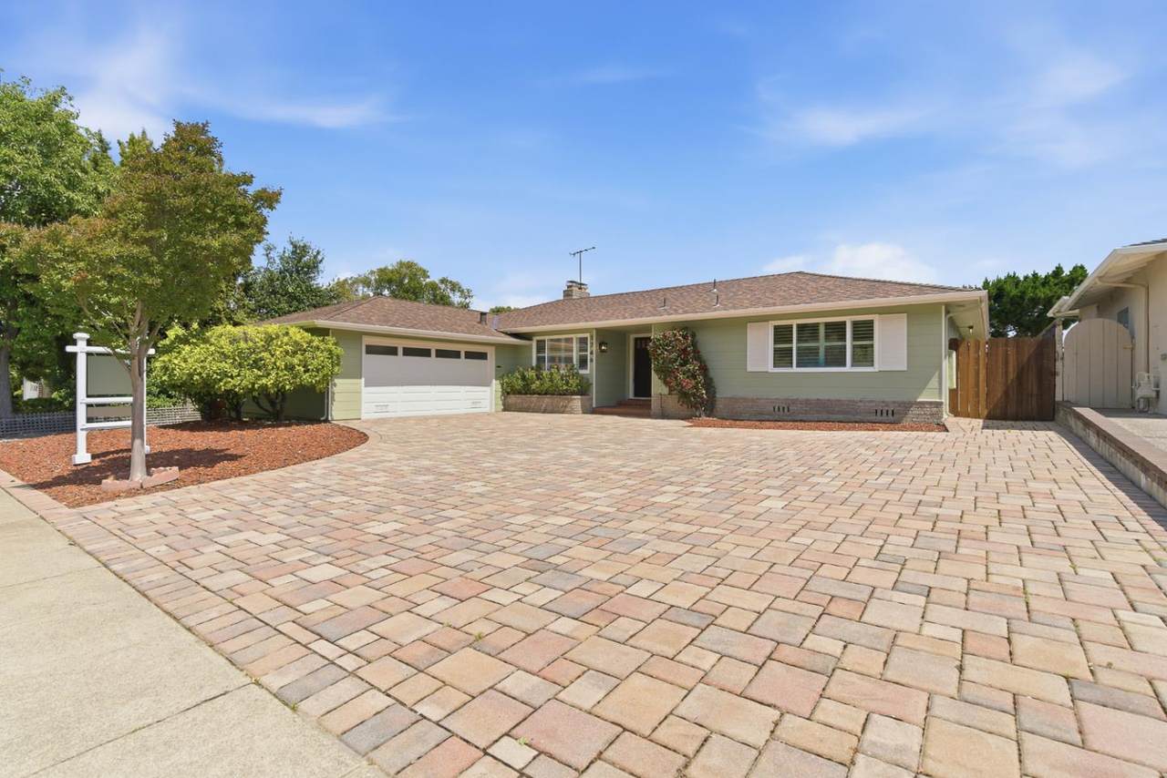 1746 Quesada Way - Photo 1