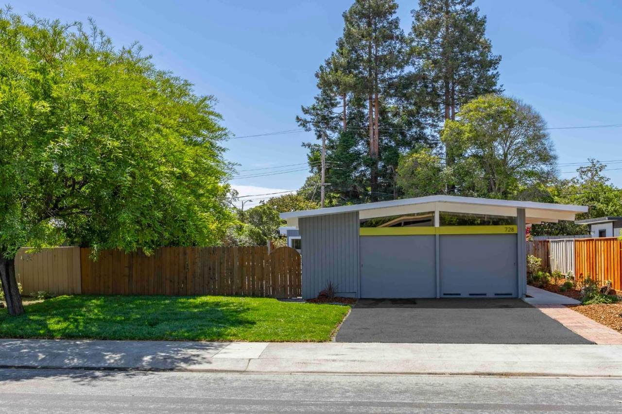 728 Seminole Way - Photo 1
