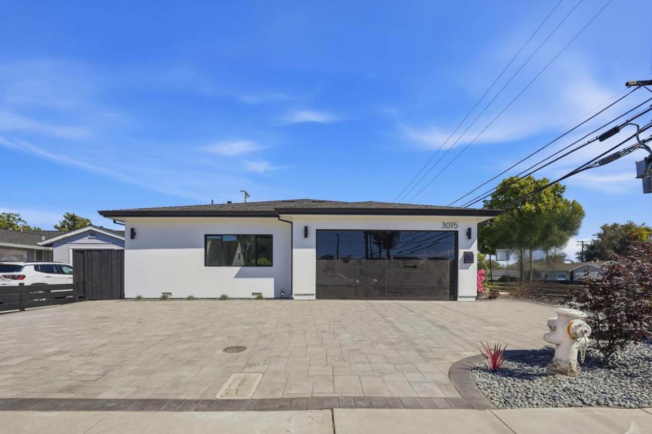 3015 Machado Ave - Photo 1