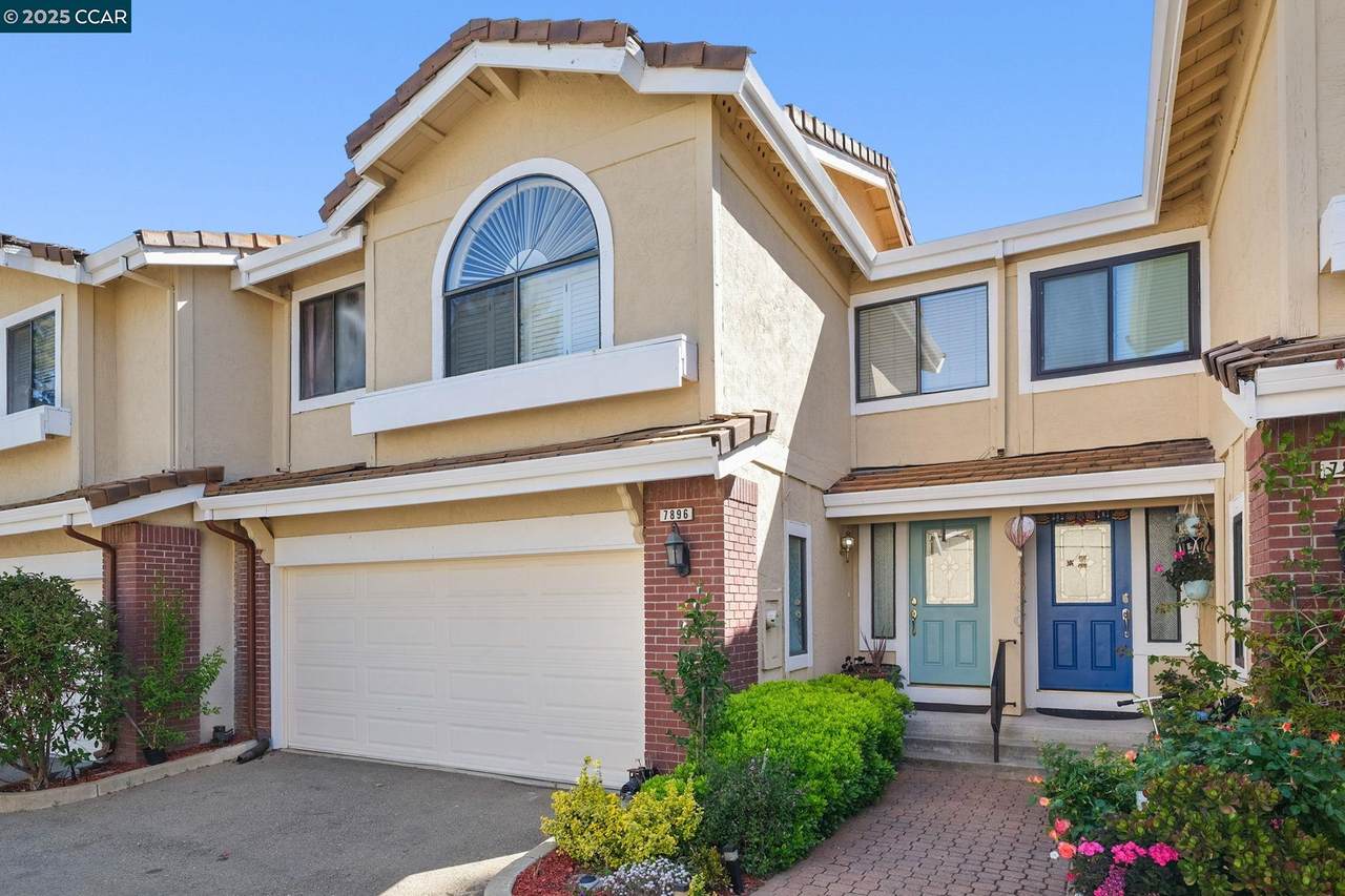 7896 Gate Way - Photo 1