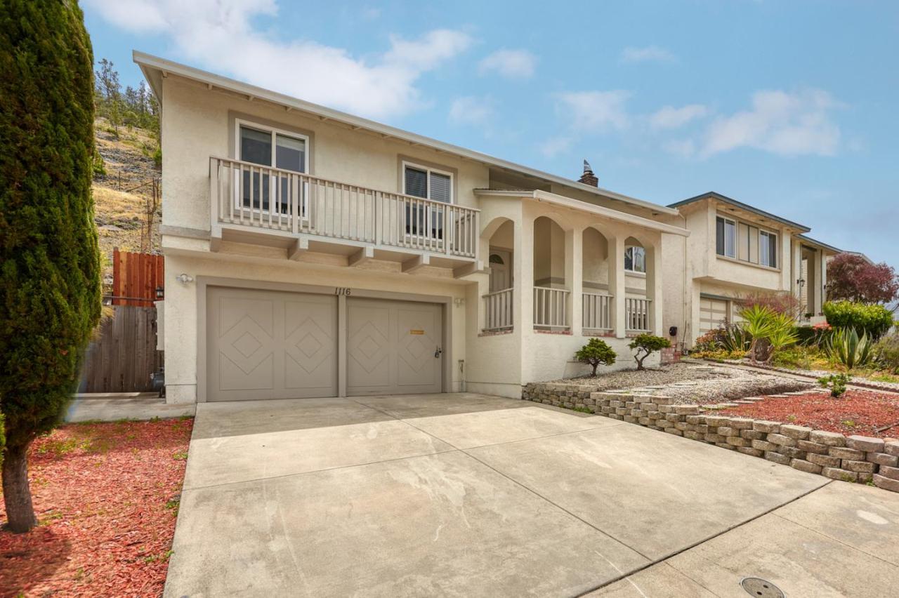 1116 Glacier Ave - Photo 1