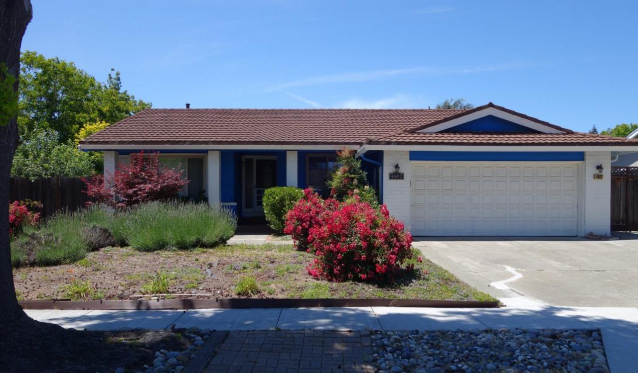 4802 Windermere Dr - Photo 1
