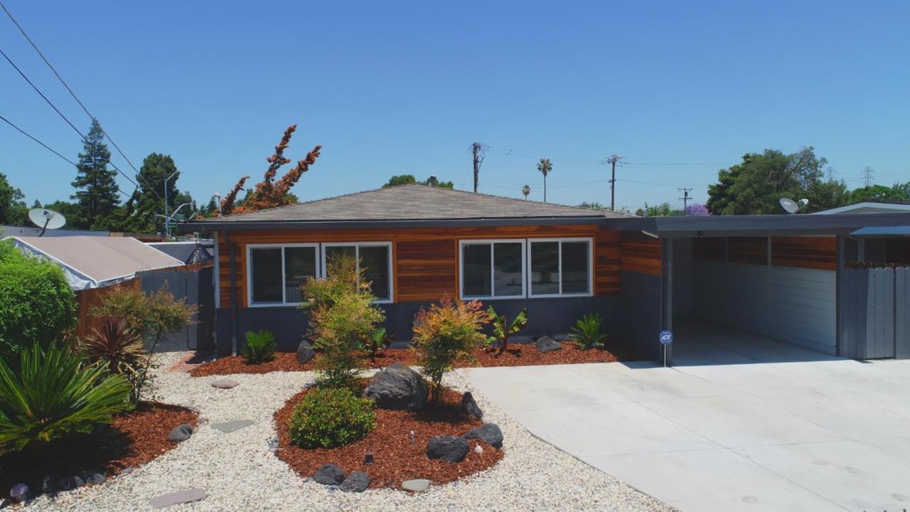 615 Cypress Ave - Photo 1