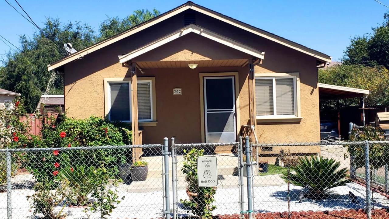 202 Millar Ave - Photo 1
