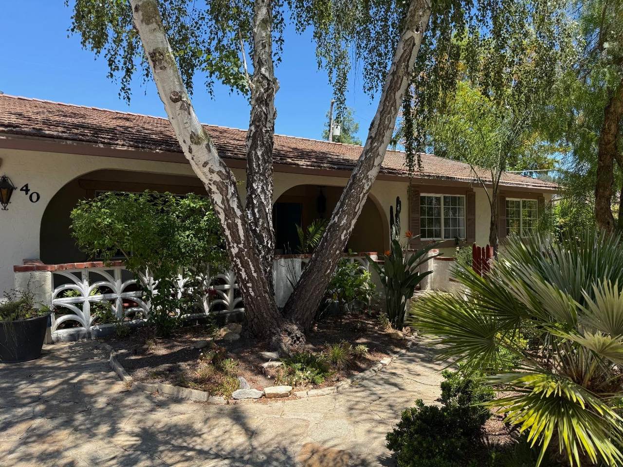 40 Cathy Ln - Photo 1